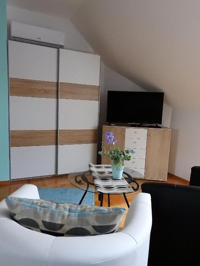 Georgina Apartman ハルカーニャ エクステリア 写真