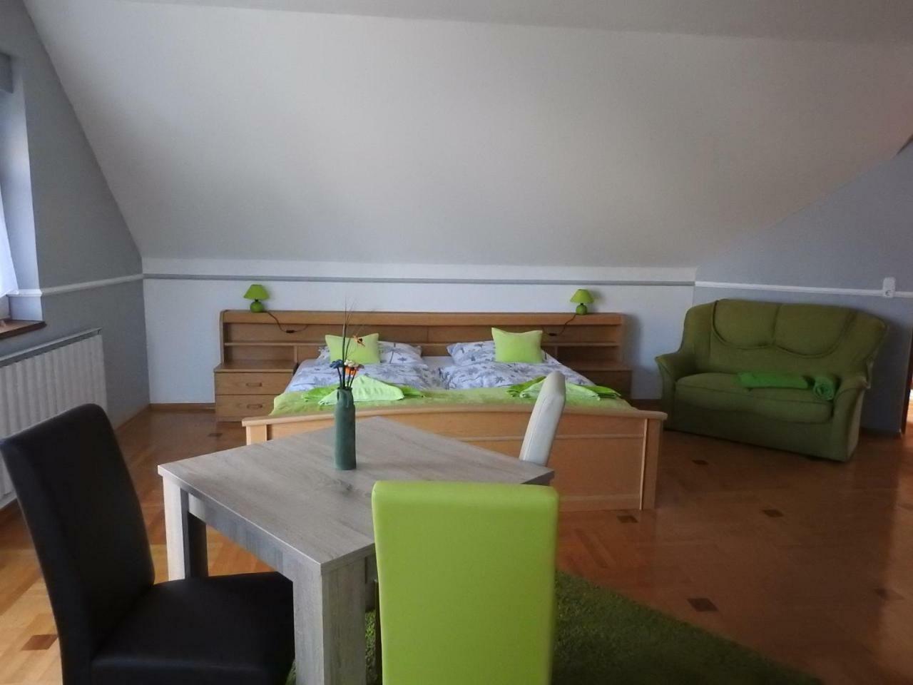 Georgina Apartman ハルカーニャ エクステリア 写真